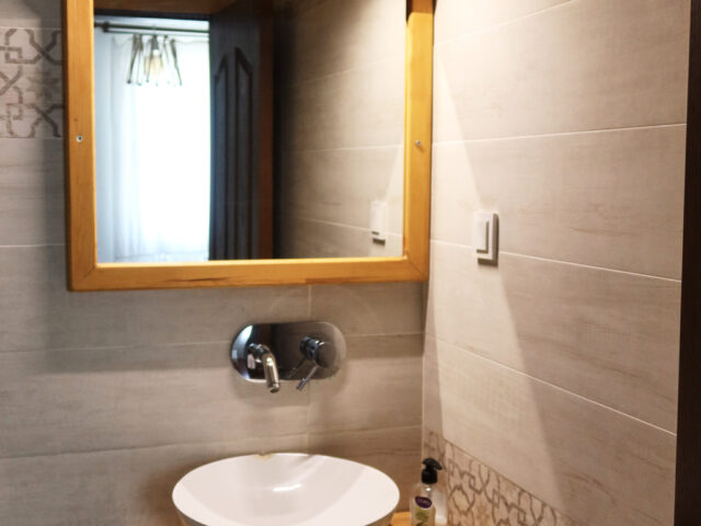 Lefkofris-Otel-Bozcaada-Standart-Odalar (21)